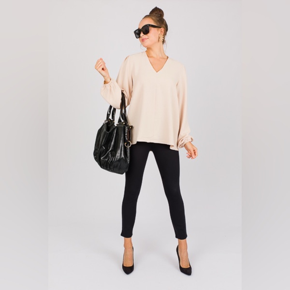 SPANX the perfect Black pants Leggings with Red Brand Tag size small